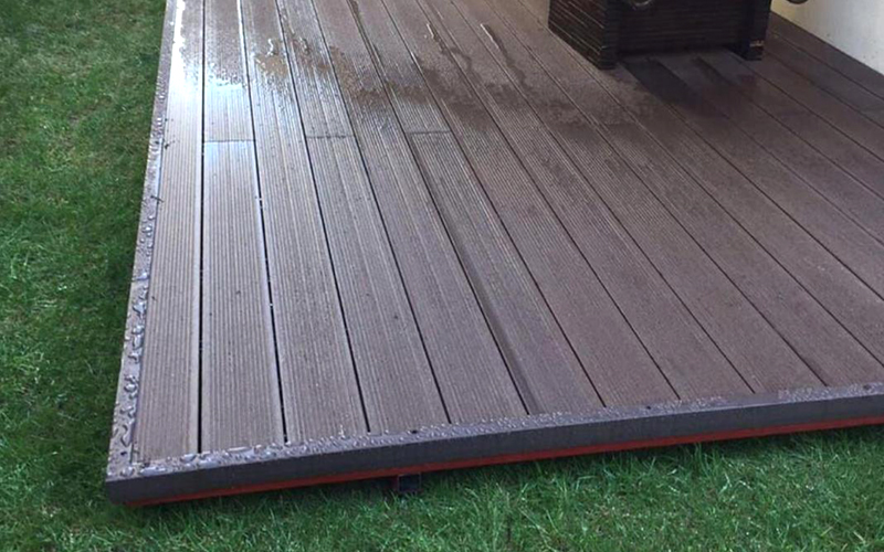 Bahçe kompozit deck uygulaması